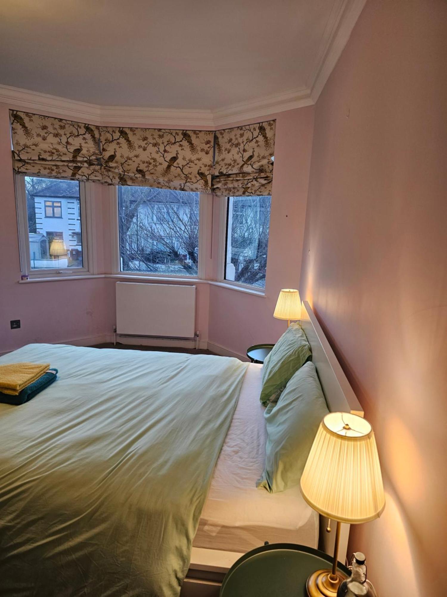 Brentford House Bed & Breakfast ภายนอก รูปภาพ