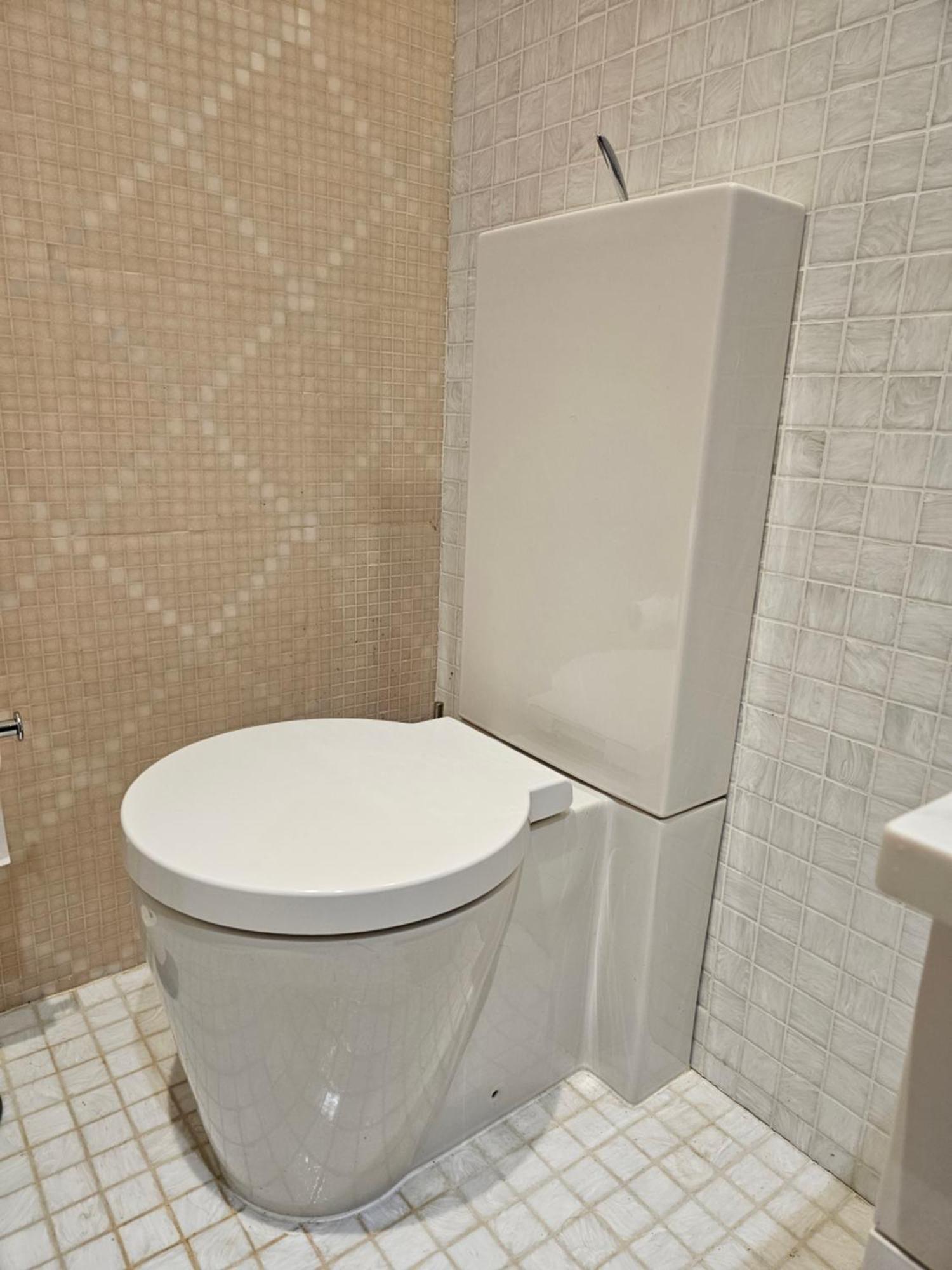 Brentford House Bed & Breakfast ภายนอก รูปภาพ